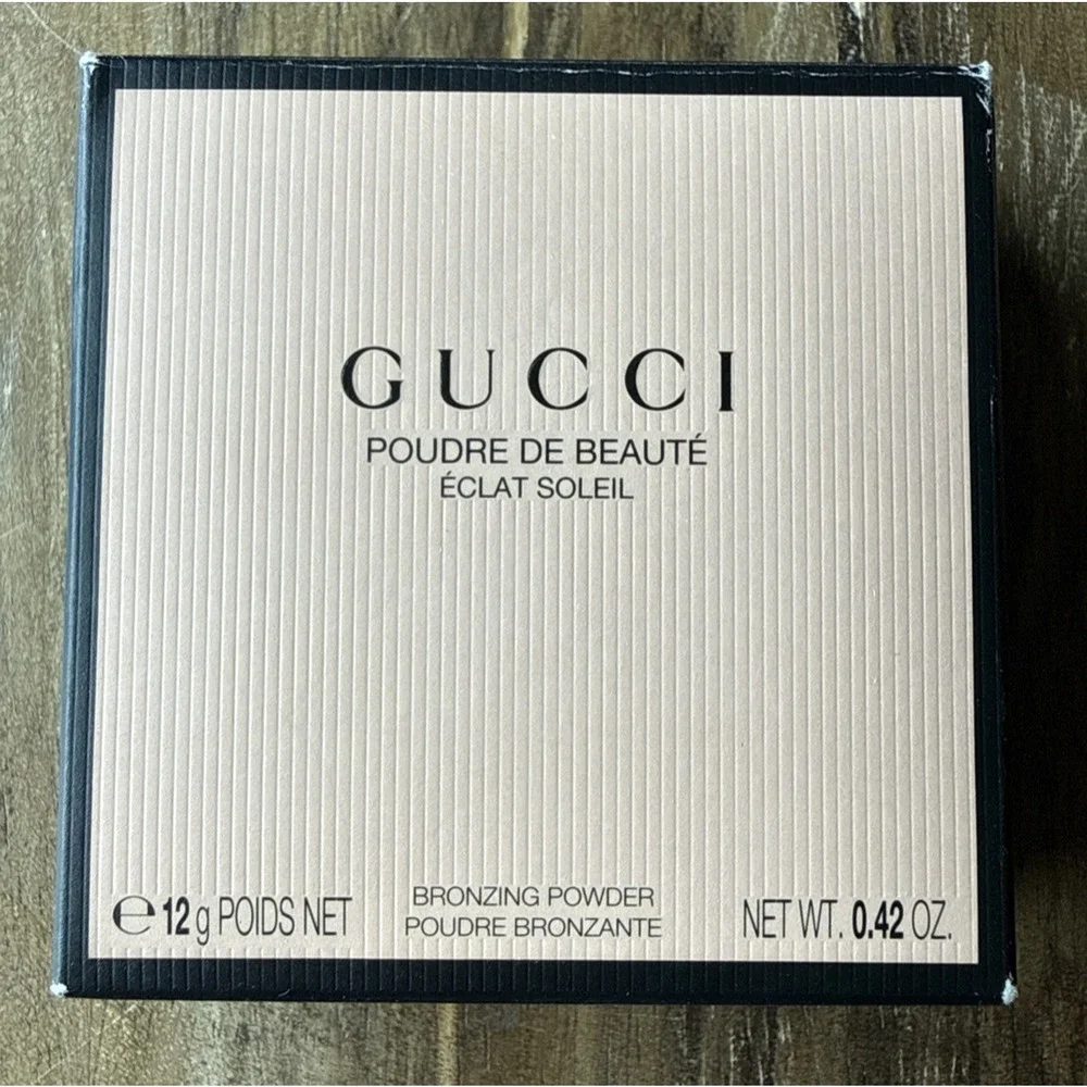 Gucci Poudre de Beauté Éclat Soleil Bronzer 03 Medium – Rare Discontinued NIB